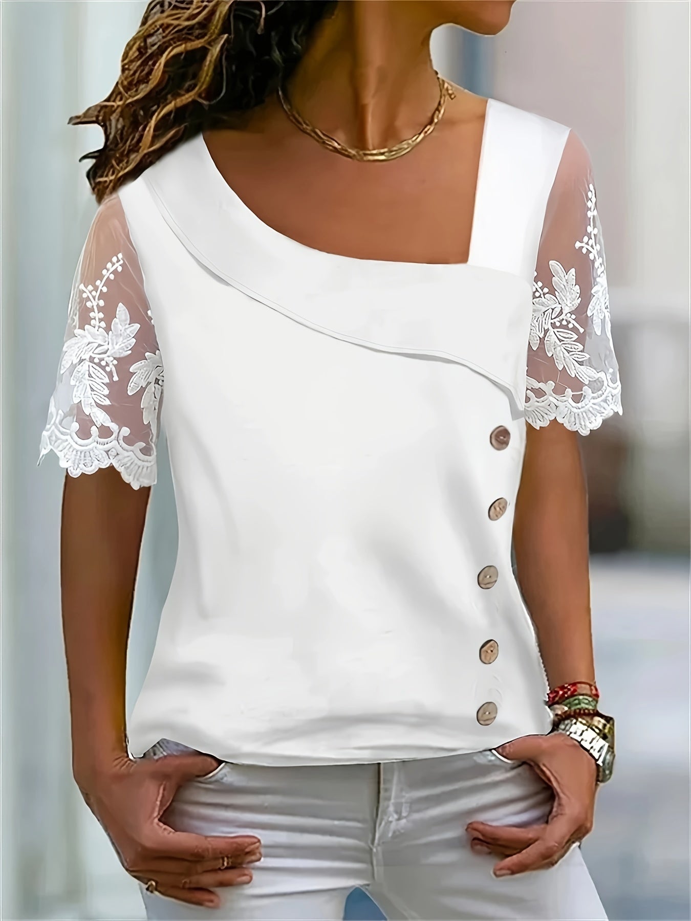 Ellie™ - Stijlvolle Kant Geaccentueerde Blouse