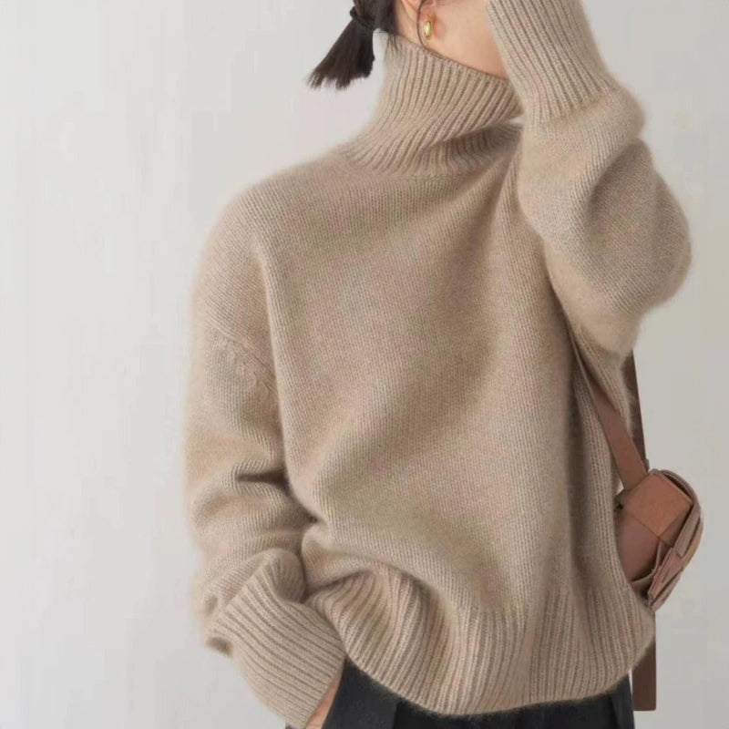 Zoë Comfortabele Pullover in Minimalistische Stijl