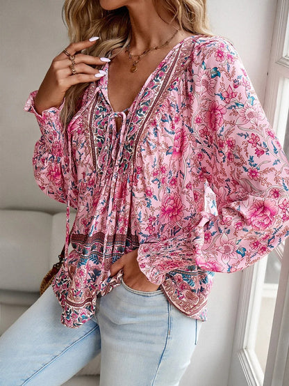 Liora- Stijlvolle blouse met bloemen